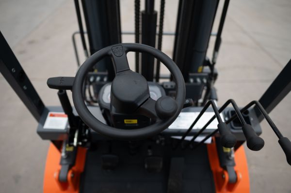 Autoelevador ME25 60T II - 10582124N