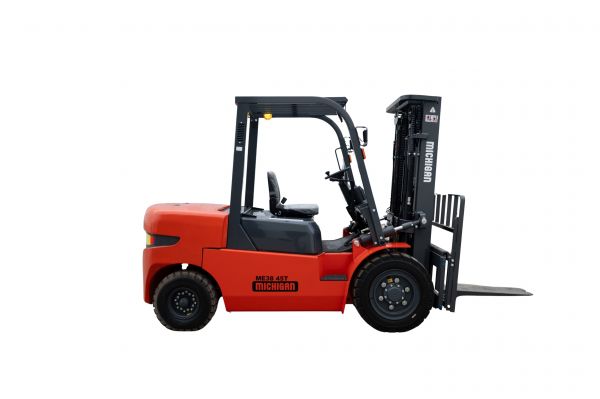 Autoelevador ME38-45T - 10582138N