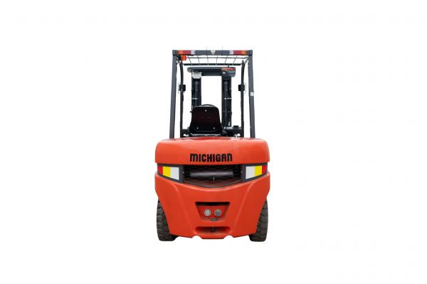 Autoelevador ME38-45T - 10582138N