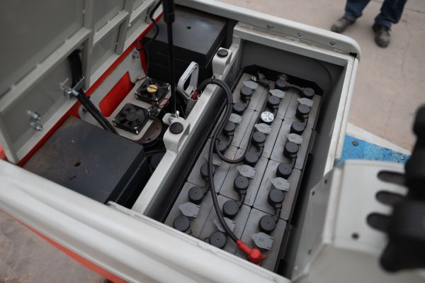 Autoelevador ELECTRIC E15-45 - 10586634N