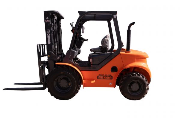 Autoelevador T35 45 4WD - 10582115N